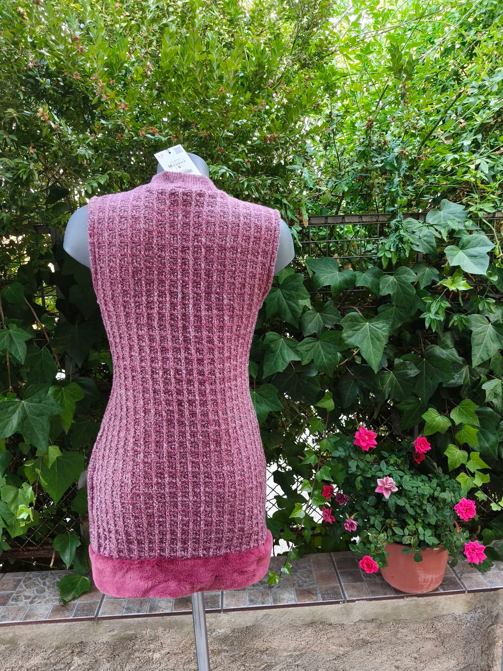 Vestido de malha Zara Rosa Fúcsia/Mistura com Pelo e Botões Dourados - Tamanho M - – photo 6